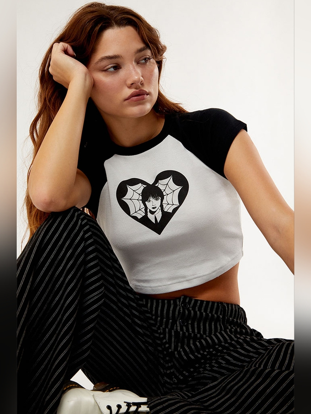 Wednesday Love Note Raglan T-Shirt - Picture 2 of 7